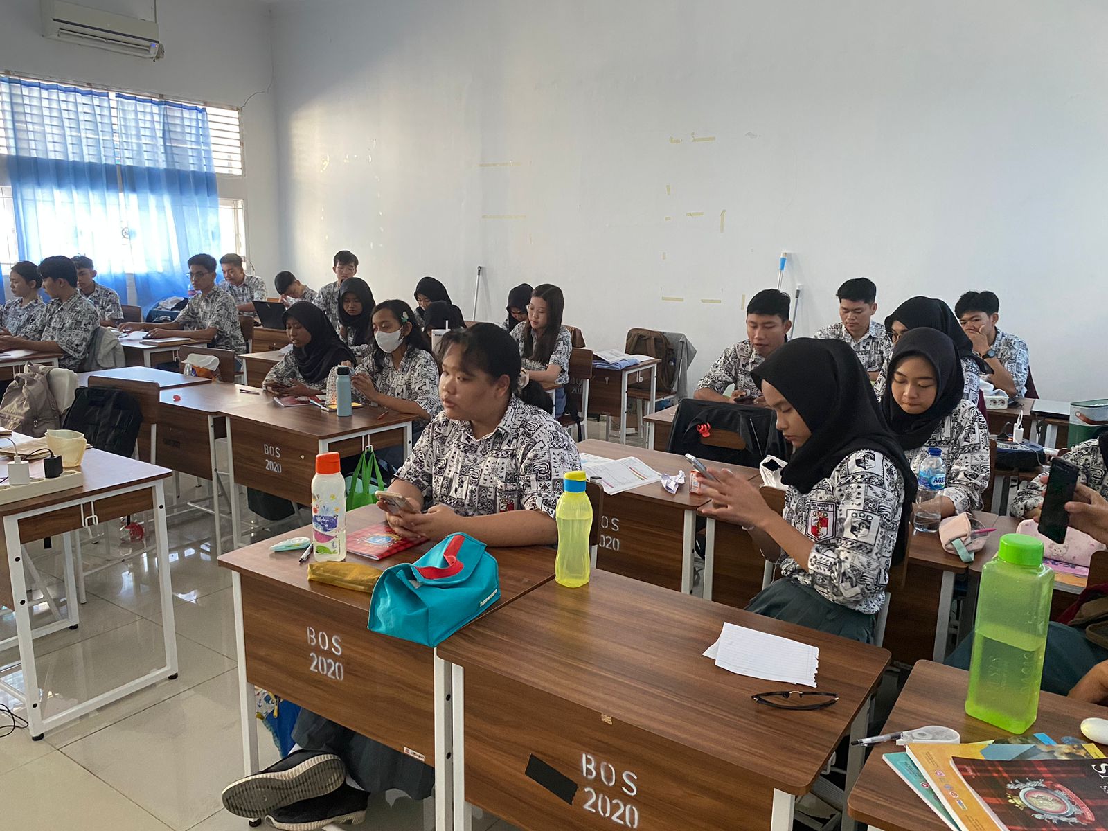 Kajian Fenomenografi Penalaran Terhadap Two-Tier Test Fluida Statis di SMA Negeri 1 Palu