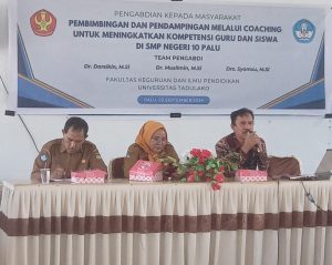 Meningkatkan Kompetensi Guru dan Siswa: Dosen FKIP Untad Gelar Program Coaching di SMP Negeri 10 Palu