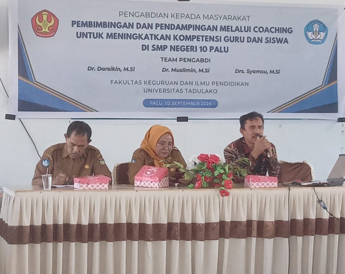 Meningkatkan Kompetensi Guru dan Siswa: Dosen Fisika FKIP Untad Gelar Program Coaching di SMP Negeri 10 Palu