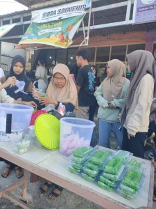 Mahasiswa Kewirausahaan FKIP Universitas Tadulako Sukses Manfaatkan Momen Ramadan dengan Jualan Takjil