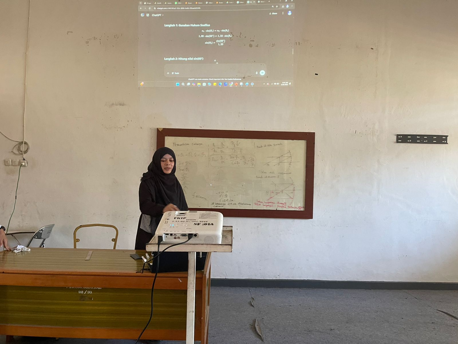 Latih Berpikir Kritis dengan Diskusi Jawaban ChatGPT