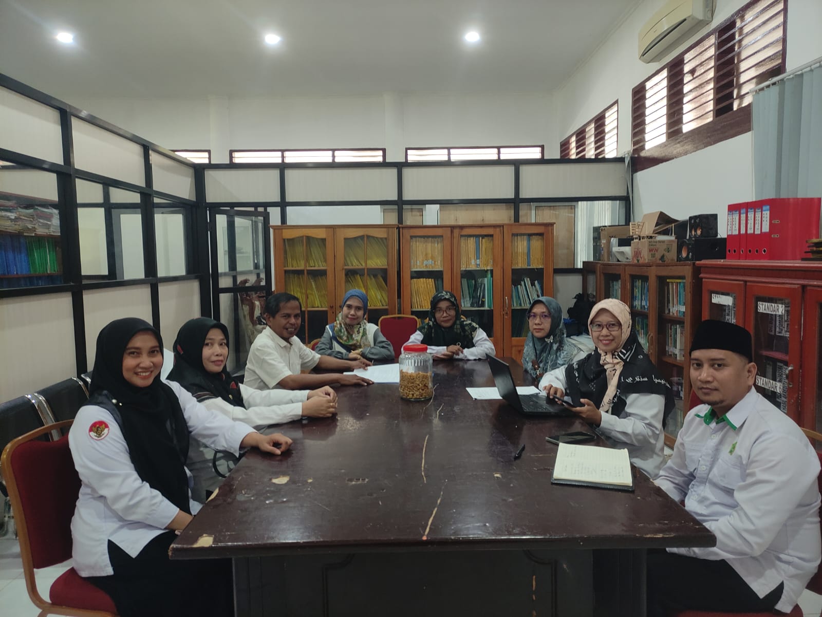 Memperkuat Sinergi Pendidikan: Prodi Pendidikan Fisika FKIP Untad dan MGMP Fisika MA Sulawesi Tengah Tandatangani MoU